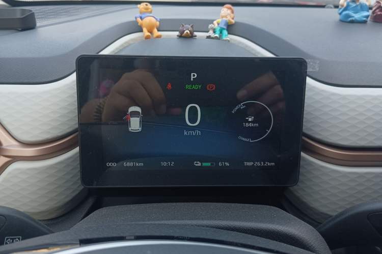 Used SOL E10X 2021 302 km Range Luxury Version 31.4 kWh