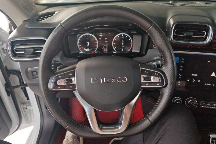 Used Lynk & Co 02 2018 1.5T DCT Two-Wheel Drive Pro Version China V Emission Standard