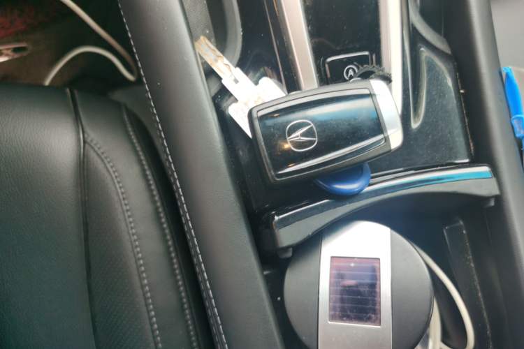 Used Acura CDX 2016 1.5T Two-Wheel Drive Deluxe Edition
