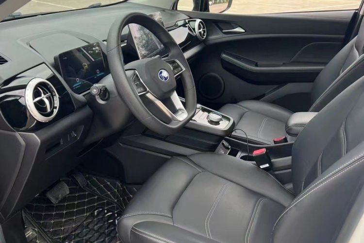 Used BYD S2 2019 Innovation Luxury Version
