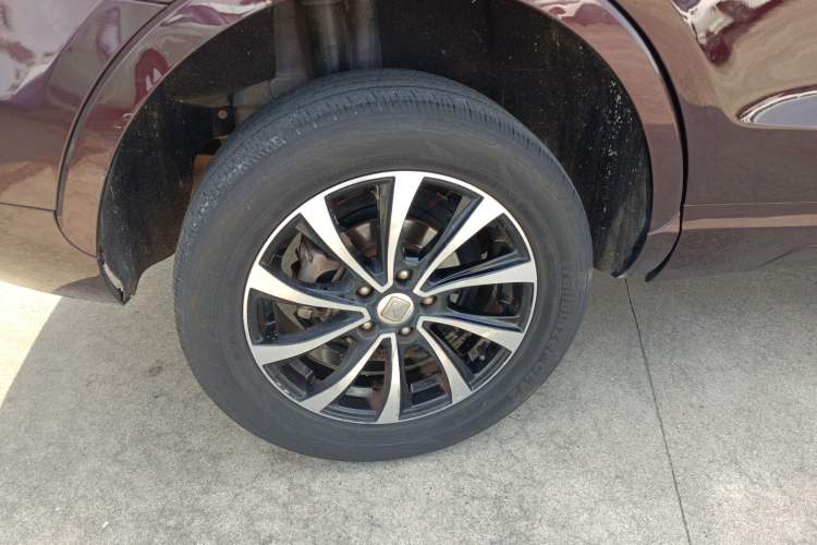 Used Zotye SR7 2016 1.5T CVT Cube Heart Edition China V Standard
