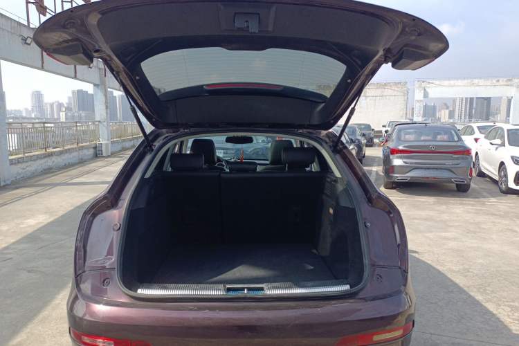 Used Zotye SR7 2016 1.5T CVT Cube Heart Edition China V Standard
