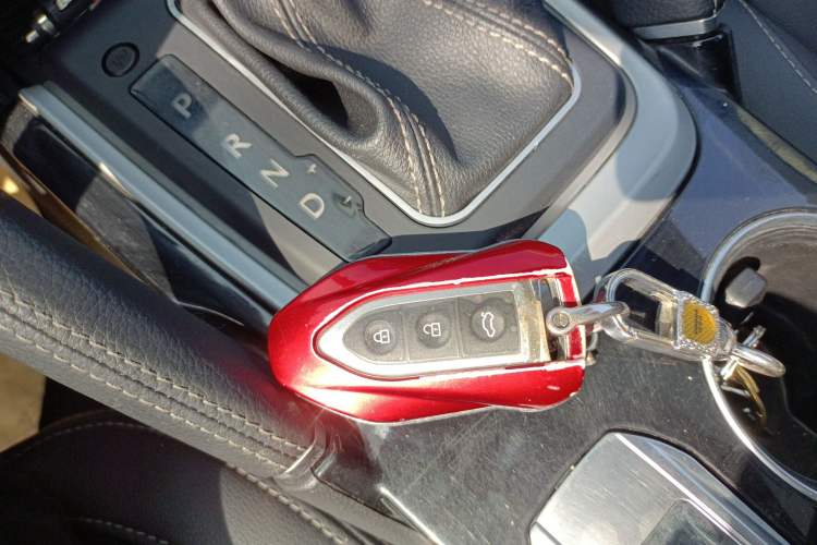 Used Zotye SR7 2016 1.5T CVT Cube Heart Edition China V Standard
