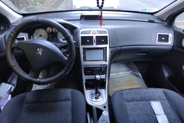 Used Peugeot 307 2010 Sedan 1.6L Automatic Comfort Edition