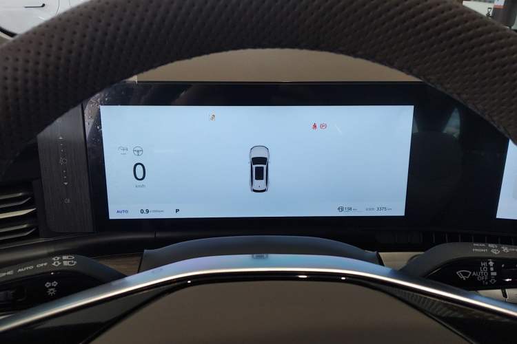 Used Roewe RX9 2023 2.0T All-Wheel-Drive Luxury Edition