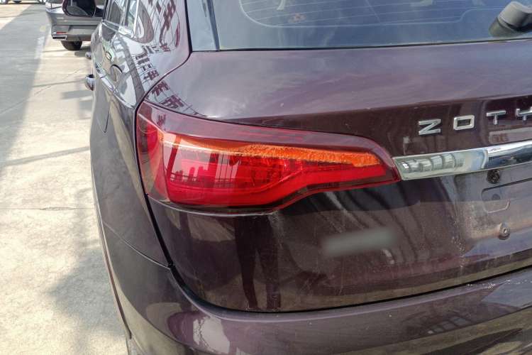 Used Zotye SR7 2016 1.5T CVT Cube Heart Edition China V Standard
