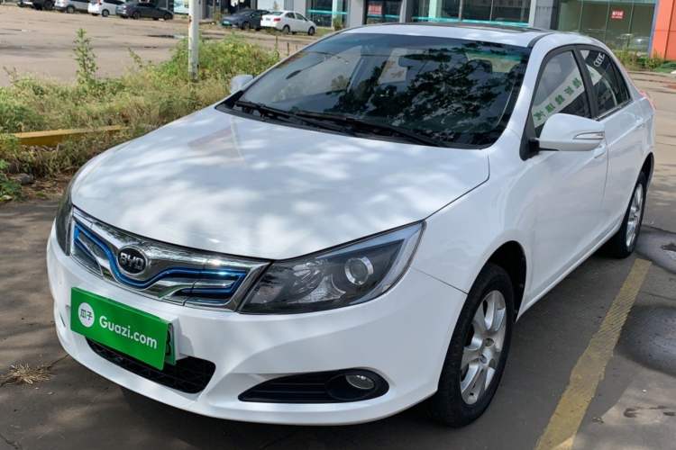 Used BYD e5 2016 300 Luxury Edition