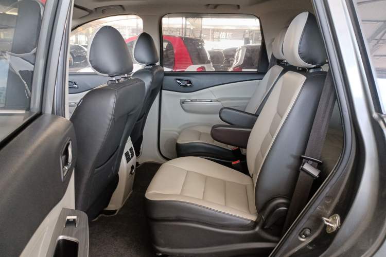 Used FORTHING S500 2016 1.6L CVT Luxury Edition