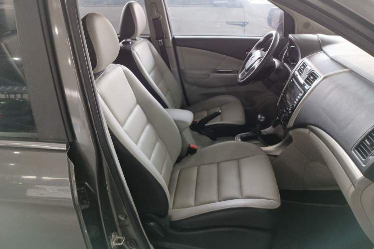 Used FORTHING S500 2016 1.6L CVT Luxury Edition