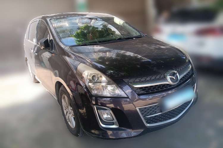 Used Mazda 8 2011 2.3L Ultimate Edition Front Right 45 Deg