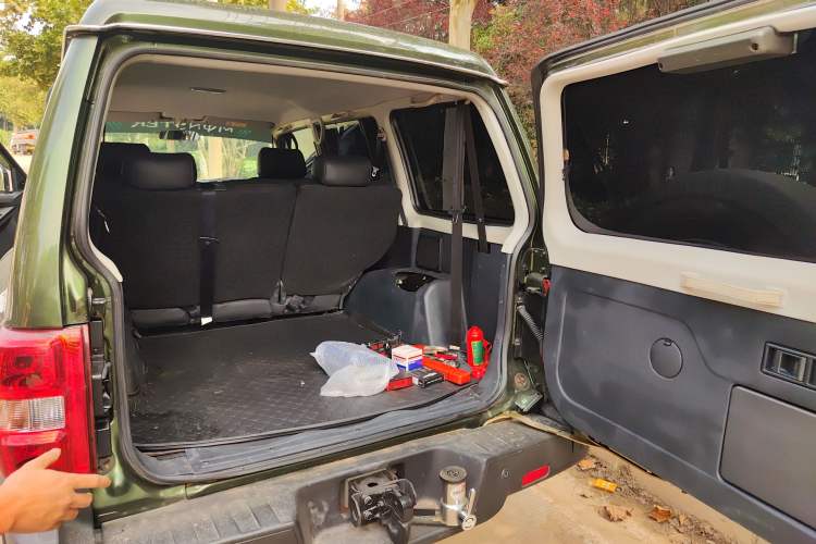 Used Leopaard Q6 2015 2.4L Manual 4x4 Excellence Edition Trunk