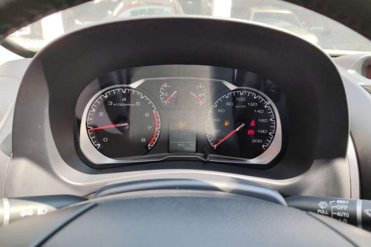 Used Haval H5 Classic 2016 Classic Edition 2.0T Manual Two-Wheel Drive Elite Model
