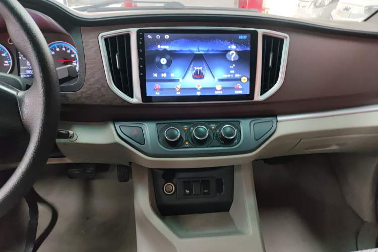 Used FORTHING Lingzhi M5 2020 Long-Range Version Comfort Model 7 Seats
