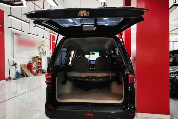 Used FORTHING Lingzhi M5 2020 Long-Range Version Comfort Model 7 Seats
