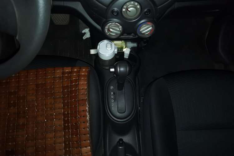 Used Nissan March 2015 1.5L Automatic E-Xuan Edition
