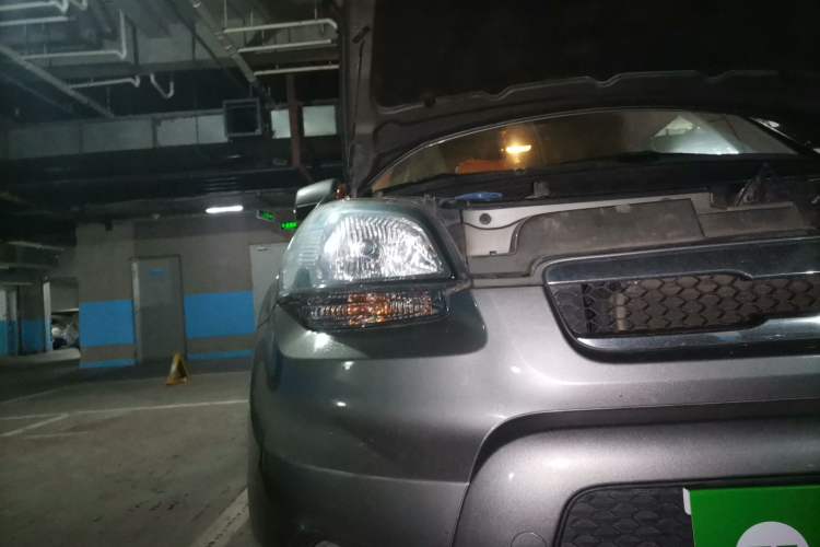 Used Kia Soul 2010 1.6L AT GLS Right Front Headlight