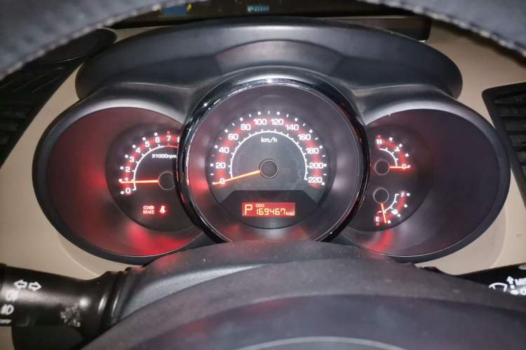 Used Kia Soul 2010 1.6L AT GLS Instrument Cluster