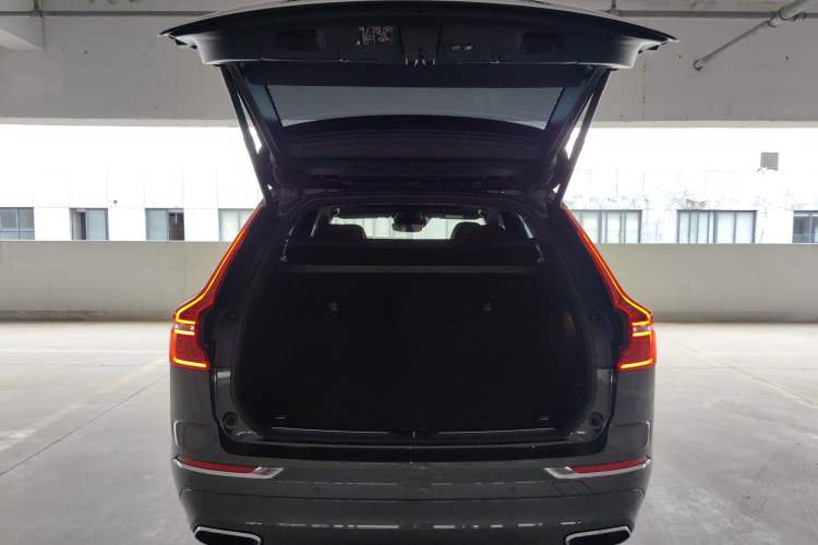 Used Volvo XC60 New Energy 2021 T8 e-Drive Hybrid Luxury Edition