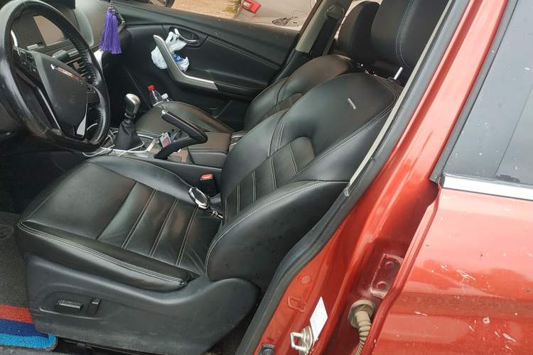 Used Venucia T90 2017 2.0L Manual ZhiShang Edition
