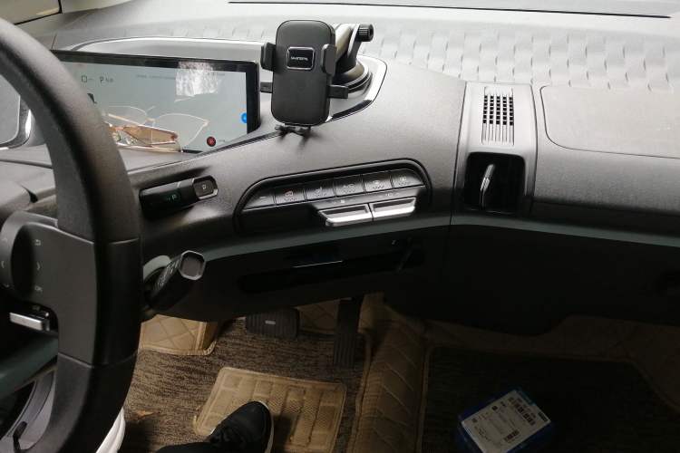Used Baojun E300 2020 Plus Starry Intelligence Edition
