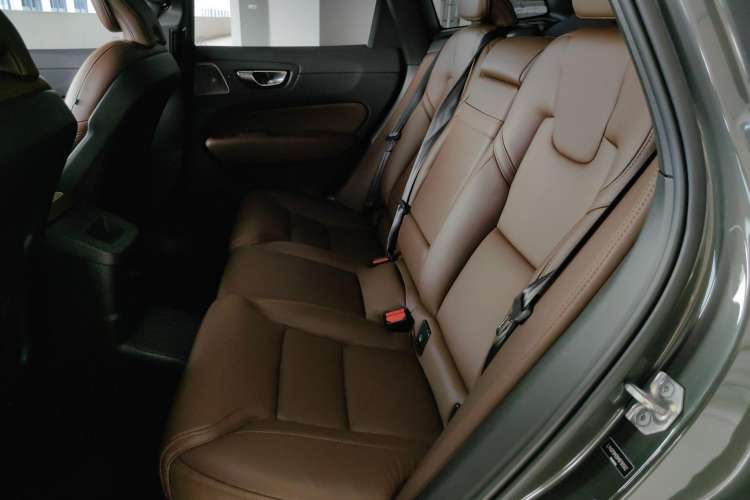 Used Volvo XC60 New Energy 2021 T8 e-Drive Hybrid Luxury Edition