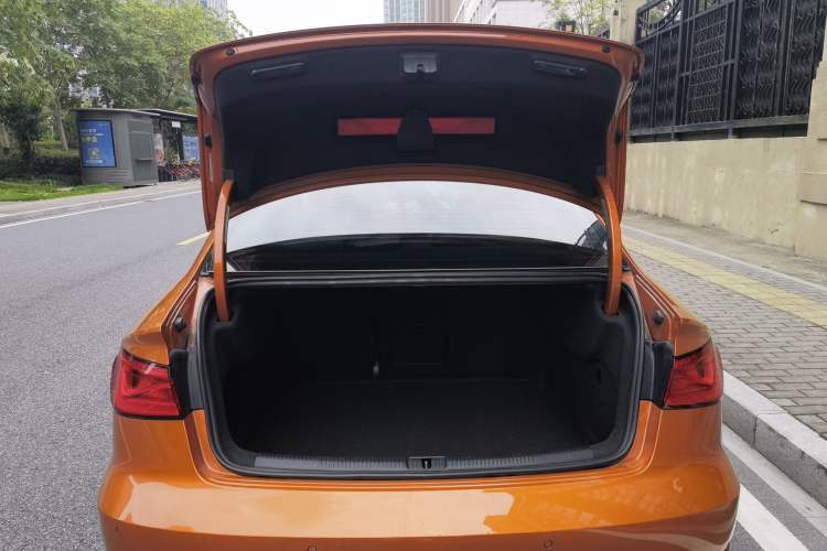 Used Audi A3 2015 Limousine 35 TFSI Millionth Anniversary Intelligent Leading Model
