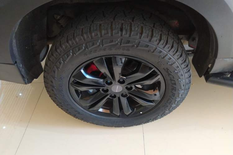 Used SAIC MAXUS D90 Pro 2020 2.0T Diesel 4x4 Alashan Edition 7-Seater
