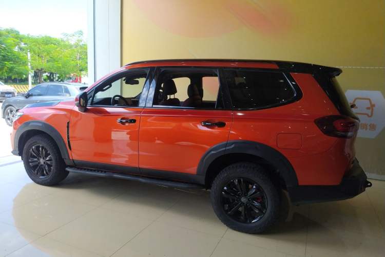 Used SAIC MAXUS D90 Pro 2020 2.0T Diesel 4x4 Alashan Edition 7-Seater
