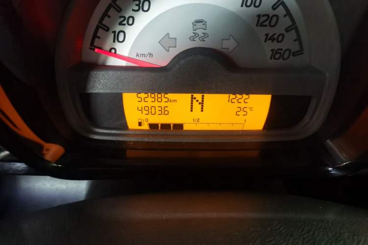 Used smart fortwo 2015 1.0 MHD New Year Special Edition
