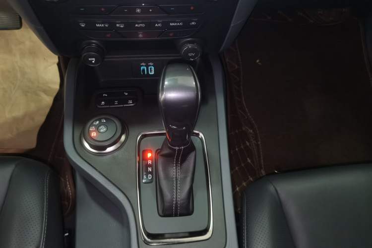 Used Ford Everest 2017 2.0T Gasoline Automatic 4x4 Flagship Edition 7 Seats