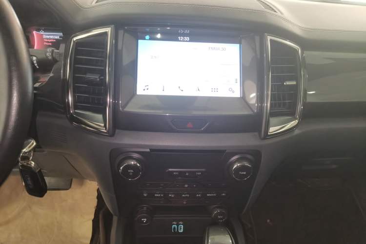 Used Ford Everest 2017 2.0T Gasoline Automatic 4x4 Flagship Edition 7 Seats