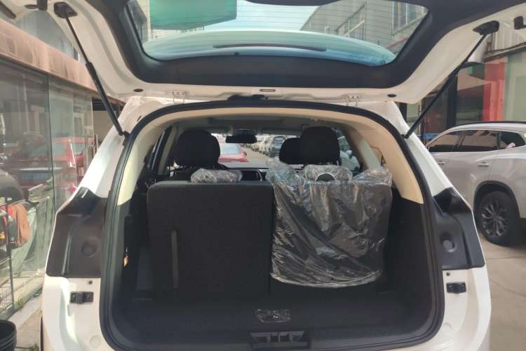 Used JETOUR X90 2019 1.6T DCT Smart Travel Edition 6 Seats China VI Standard