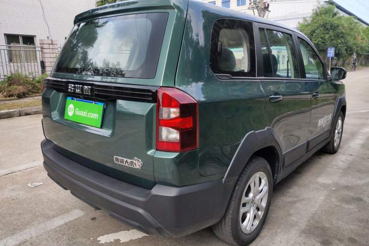 Used SWM Dahu 2022 1.5L Manual Elite Version 7 Seats
