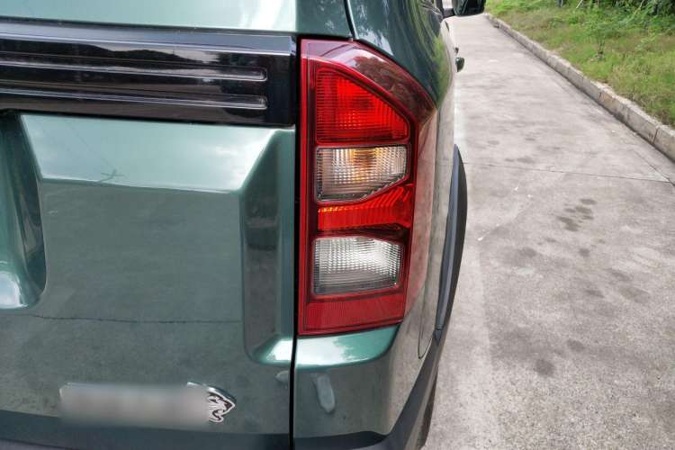 Used SWM Dahu 2022 1.5L Manual Elite Version 7 Seats
