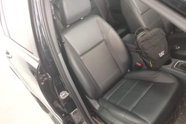 Used Ford Everest 2017 2.0T Gasoline Automatic 4x4 Flagship Edition 7 Seats