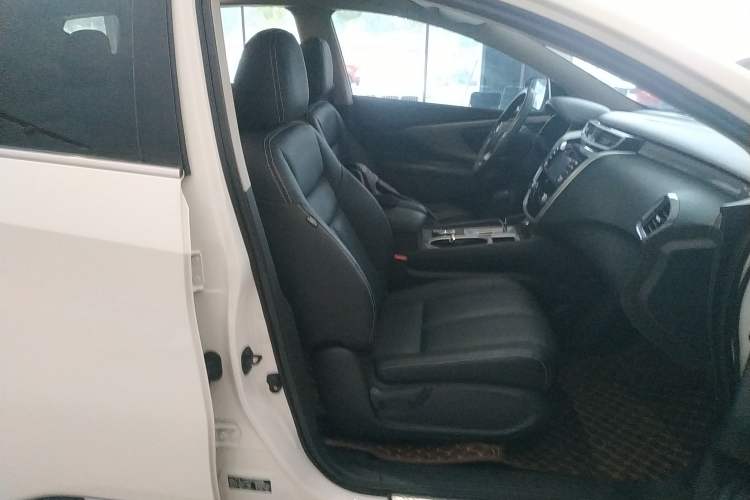 Used Nissan Murano 2021 2.5L XE Two-Wheel Drive Elite Edition
