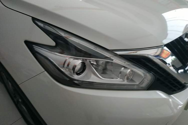 Used Nissan Murano 2021 2.5L XE Two-Wheel Drive Elite Edition
