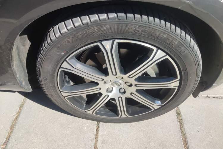 Used Volvo XC60 New Energy 2019 T8 e-Drive Hybrid Prestige Luxury Edition China VI Standard
