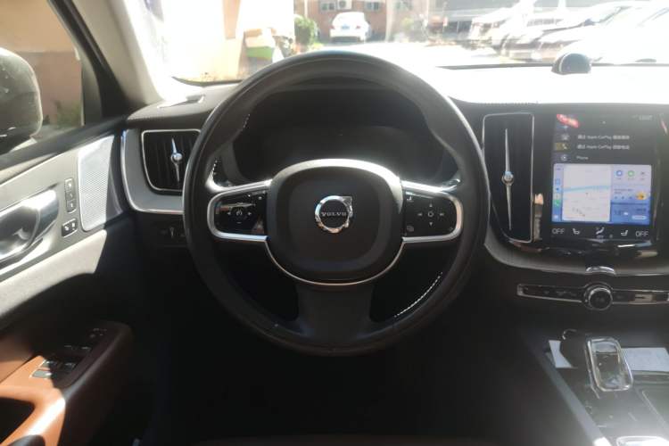 Used Volvo XC60 New Energy 2019 T8 e-Drive Hybrid Prestige Luxury Edition China VI Standard
