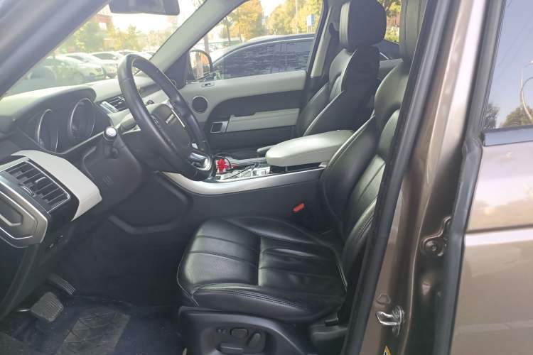 Used Land Rover Range Rover Sport 2014 3.0 SC V6 HSE
