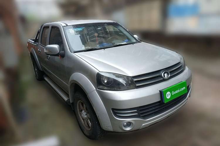 Used Great Wall Wingle 5 2013 2.0T European Version Two-Wheel Drive Elite Edition 6MT Big Double Cab GW4D20B

