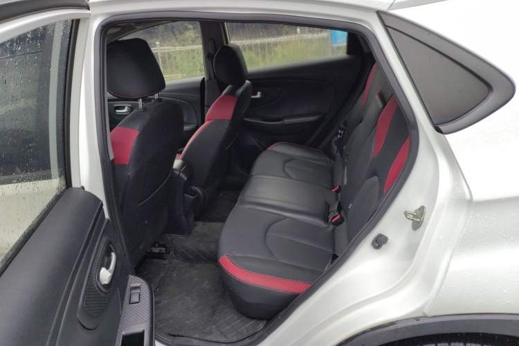 Used Luxgen U5 SUV 2017 1.6L CVT Knight Edition
