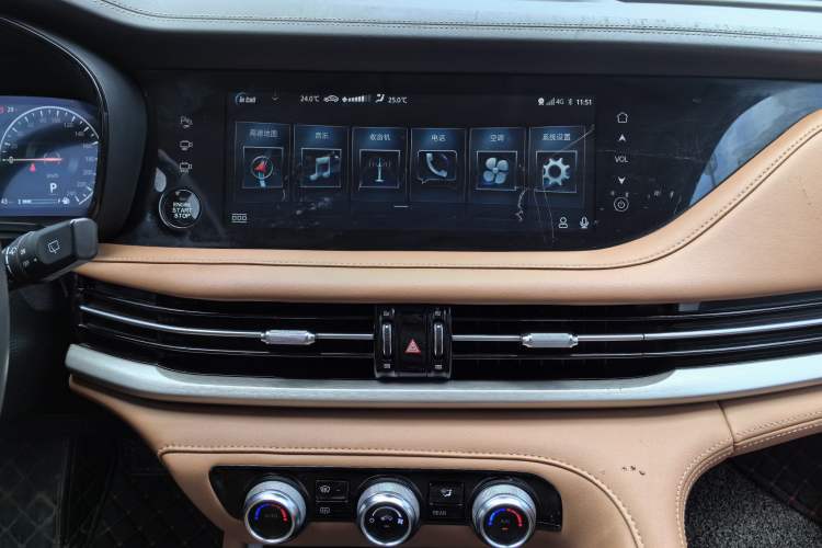 Used Changan CS95 2021 2.0T Two-Wheel Drive Luxury Version
