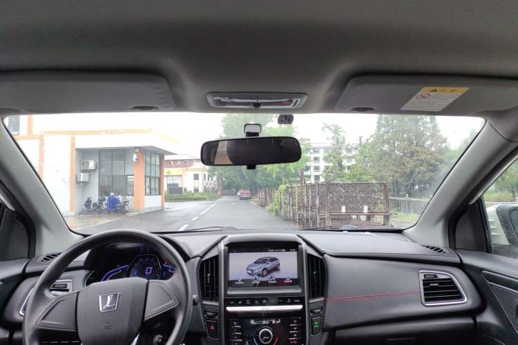 Used Luxgen U5 SUV 2017 1.6L CVT Knight Edition
