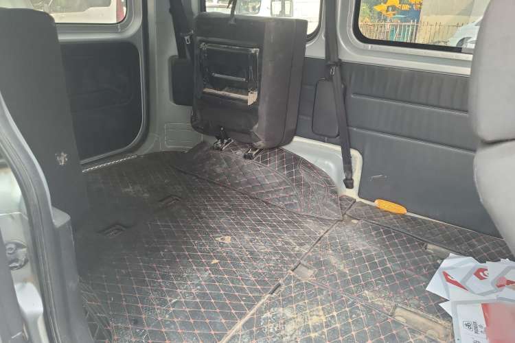 Used JAC M3 2018 1.6L Express Edition 7-Seater Left Rear Seat