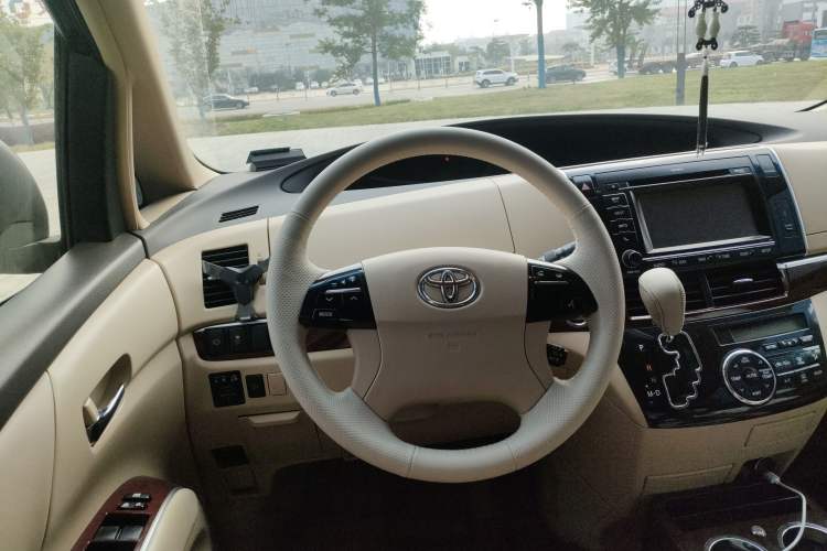 Used Toyota Previa 2012 2.4L 7-Seater Luxury Edition
