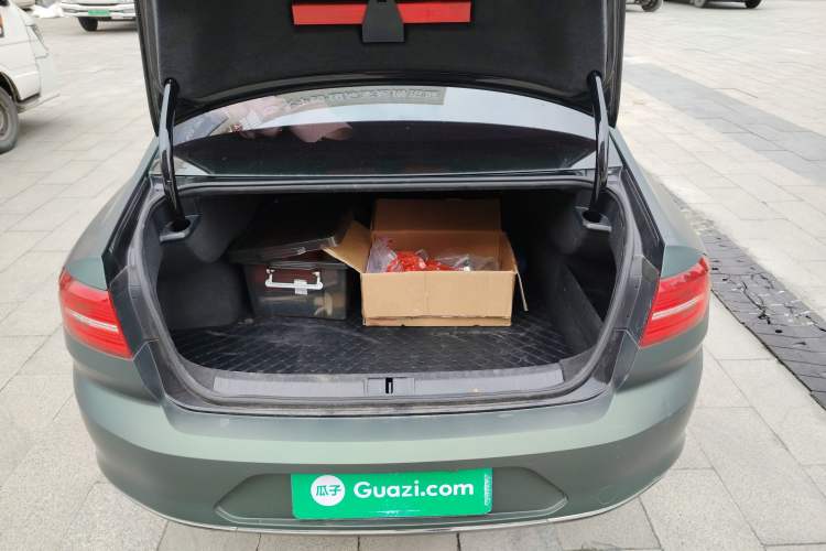 Used Volkswagen Magotan 2018 280TSI DSG Comfort Model
