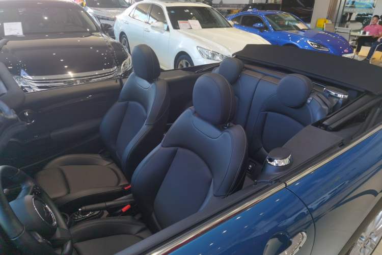 Used MINI MINI 2022 1.5T COOPER CABRIO Classic Edition