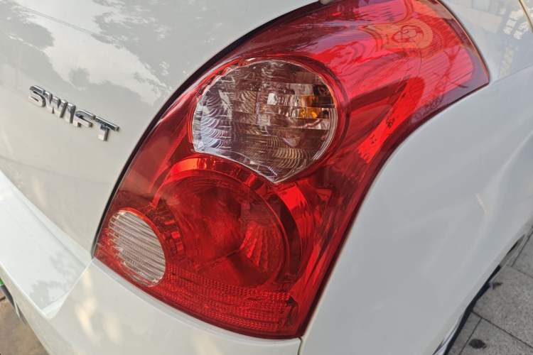 Used Suzuki Swift 2014 1.5L Automatic Fashion Edition