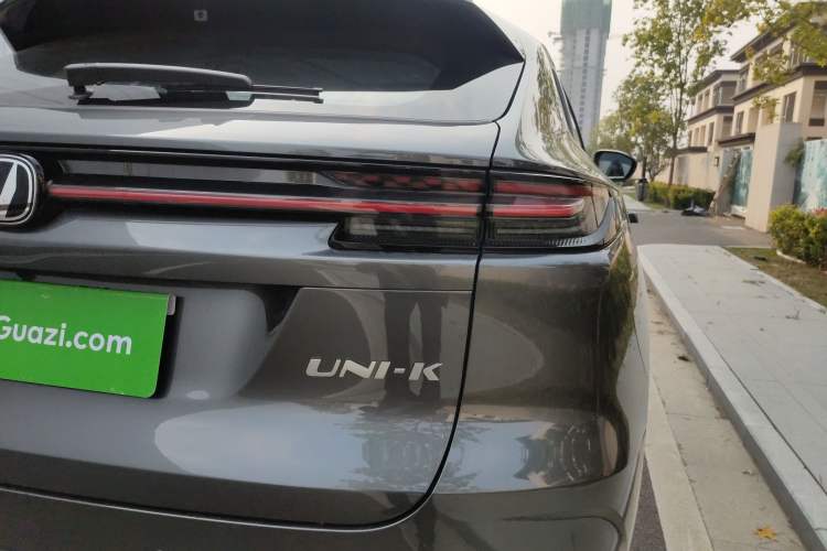 Used Changan UNI-K 2023 2.0T Two-Wheel Drive Yue Ling Trim